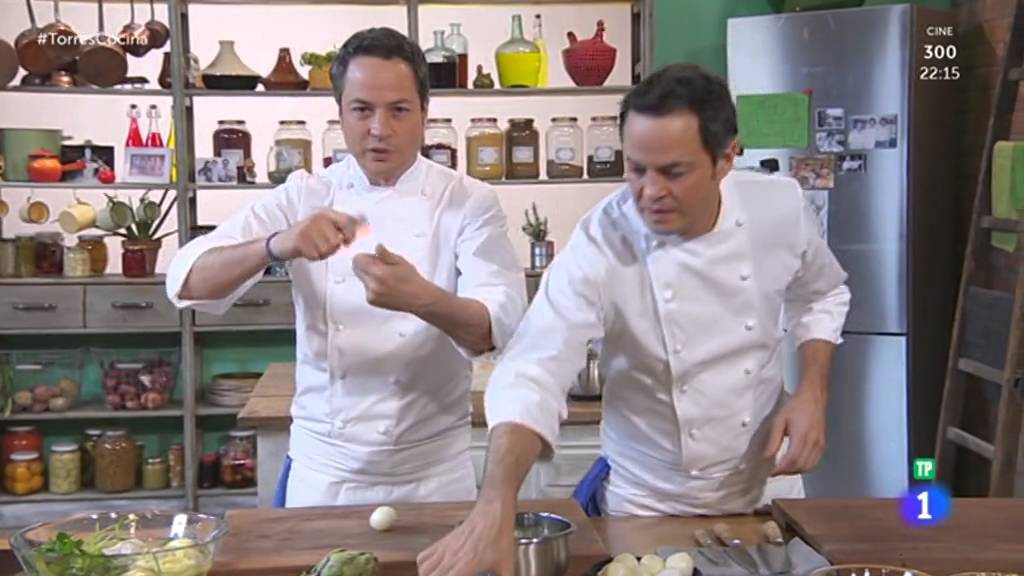 Torres en la cocina 2016 01 26 Alcachofas con huevos de codorniz