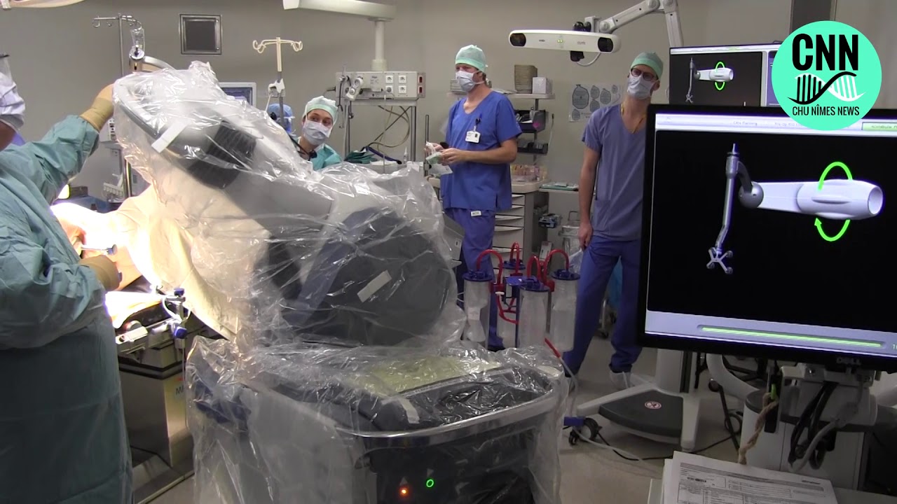 700e chirurgie robotisée par MAKO