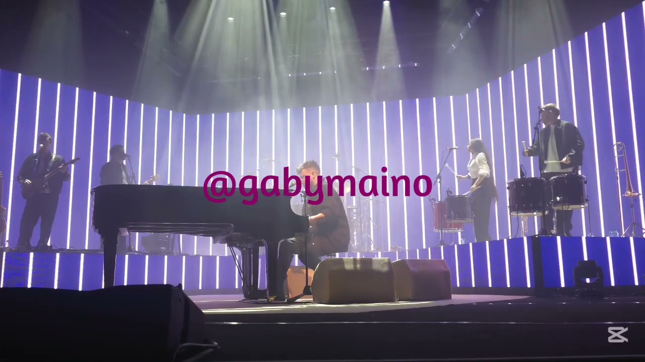 Levanta. Pablo López. Gira El niño del espacio. Huelva. 09/01/2026. ❤️ 🐦 🎹 🎵 🎼 