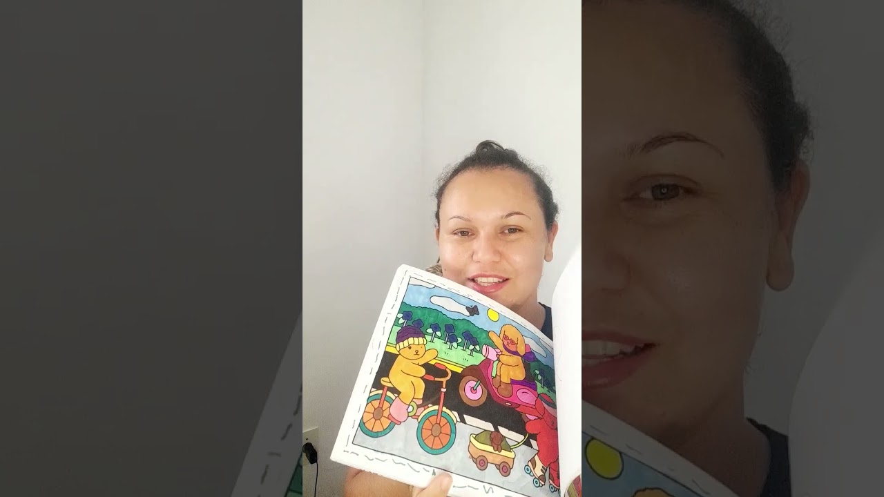 Vem ver os livros 📚de colori da minha princesa👩‍🎨 # Bomdia 🤌💜❤💚🤍🖤👩‍🎨