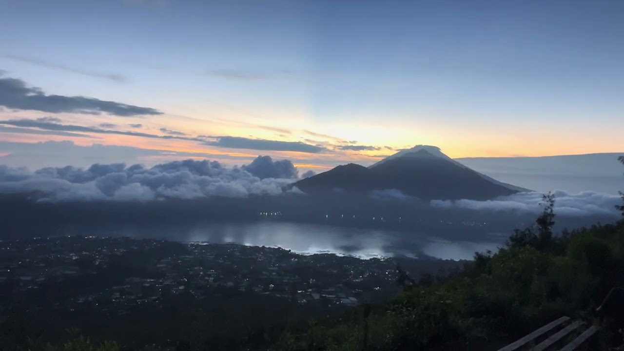 మౌంట్ బాటుర్ - బాలి 