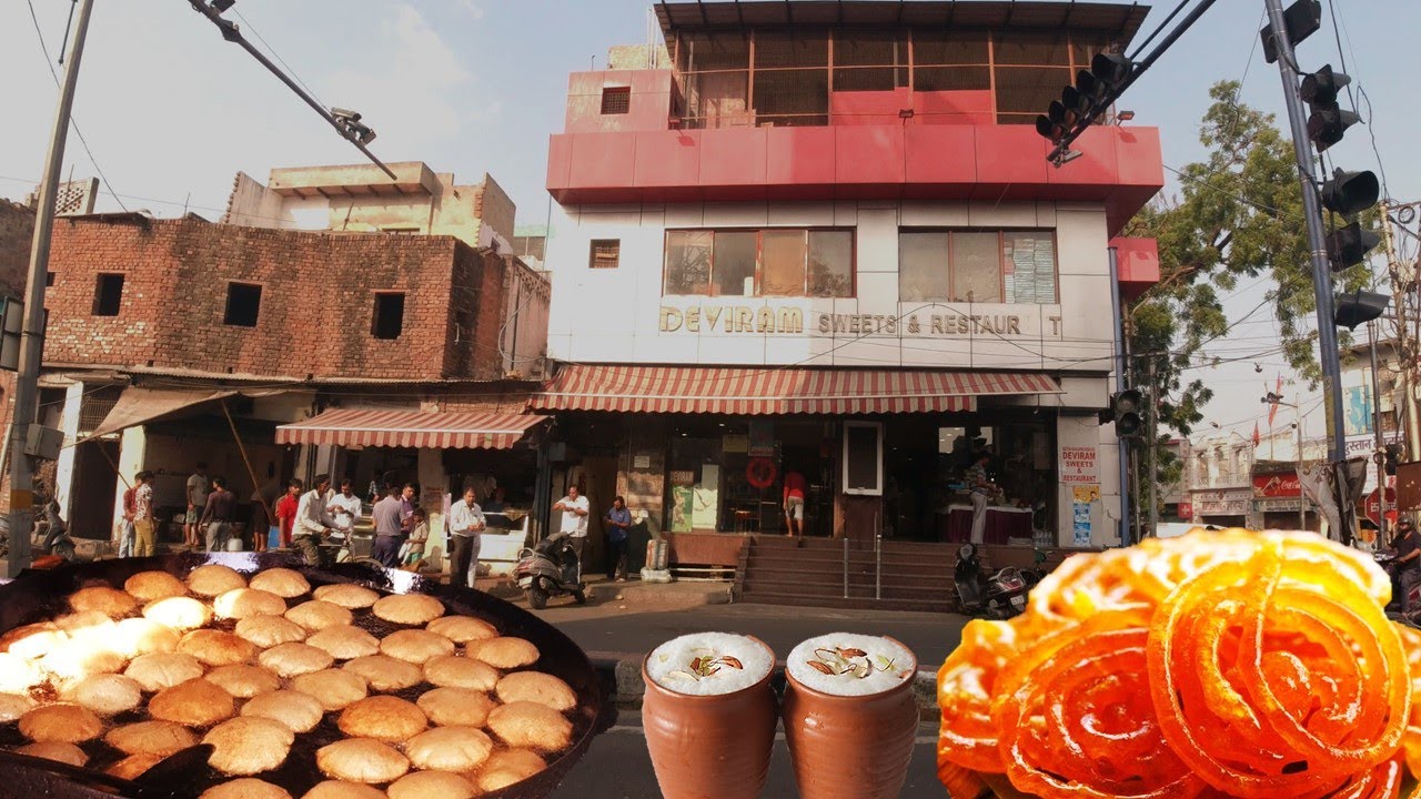 आगरा का फेमस नाश्ता | Best Breakfast Places In Agra | Bedhai puri, Bedai, Bedmi, DeviRam Sweets Agra