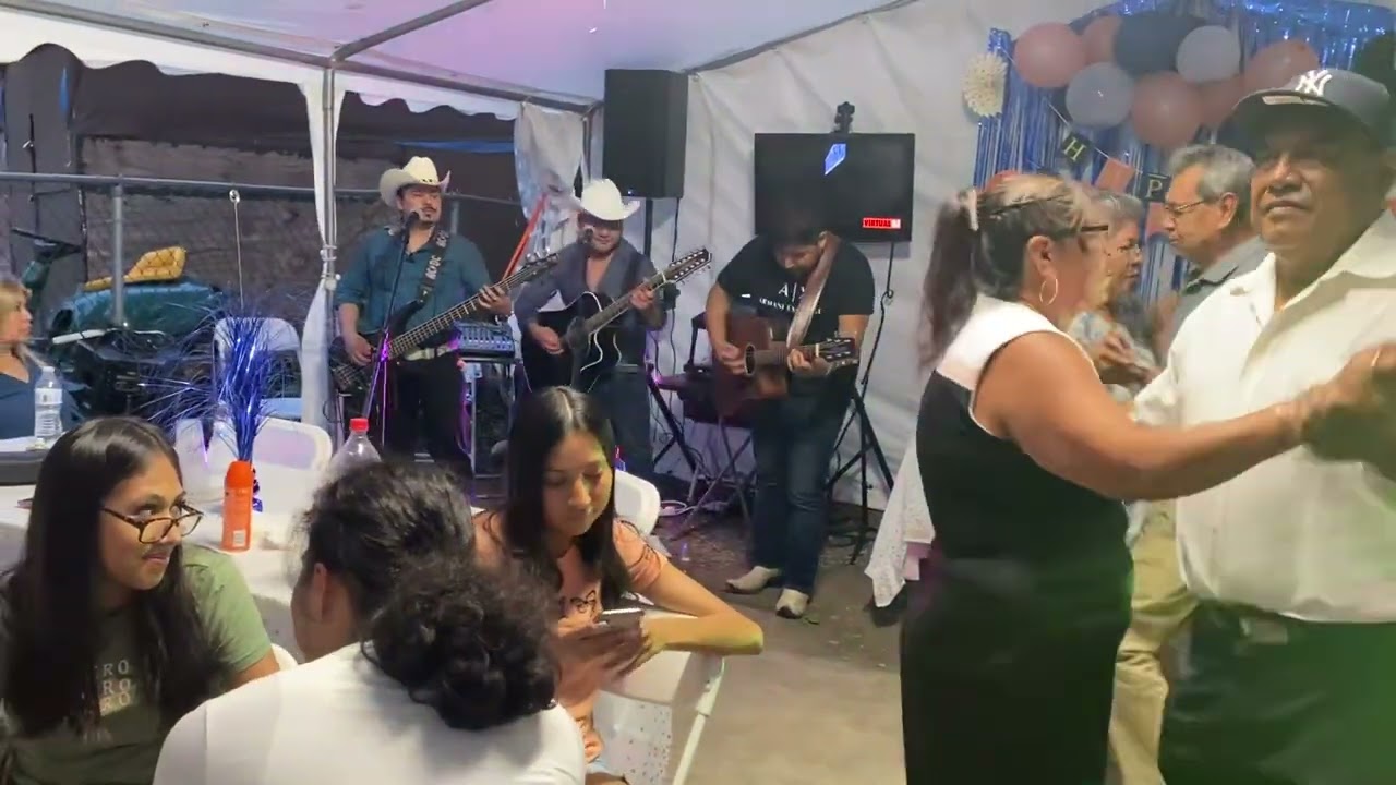 Triny Aparicio y sus parientes  amargo dolor 