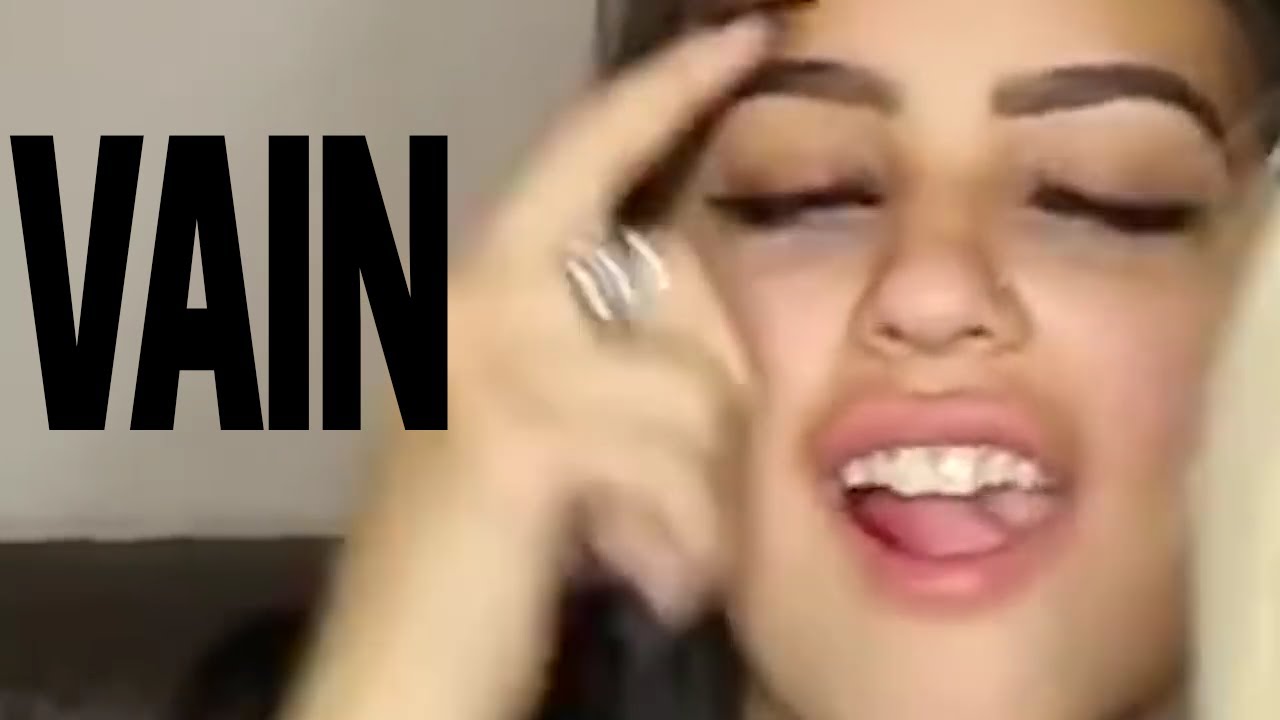 Every time Bella Fusco is VAIN the camera zooms in...