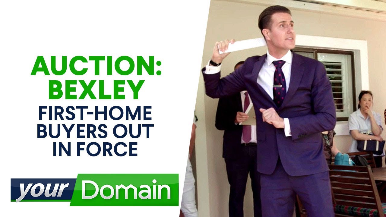 Hot auction in Sydney's south shows first home buyers out in force | Your Domain