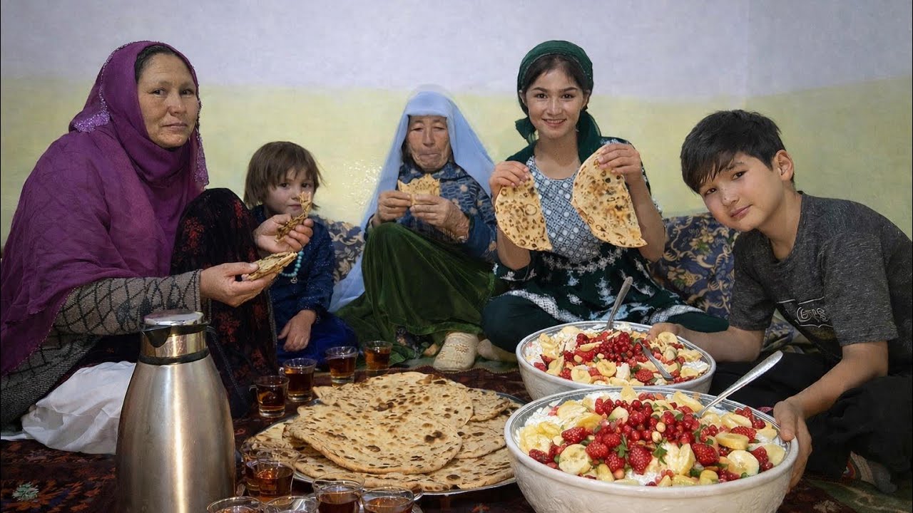 Fresh Hot Piraki with Colorful Fruit Salad | Delicious Traditional Family Food 🍞🍓