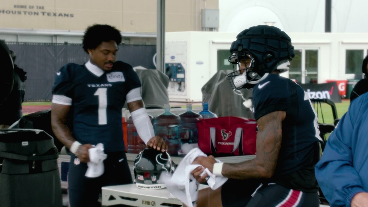 Nico Collins gets real with defenders 🔥 | Mic'd Up