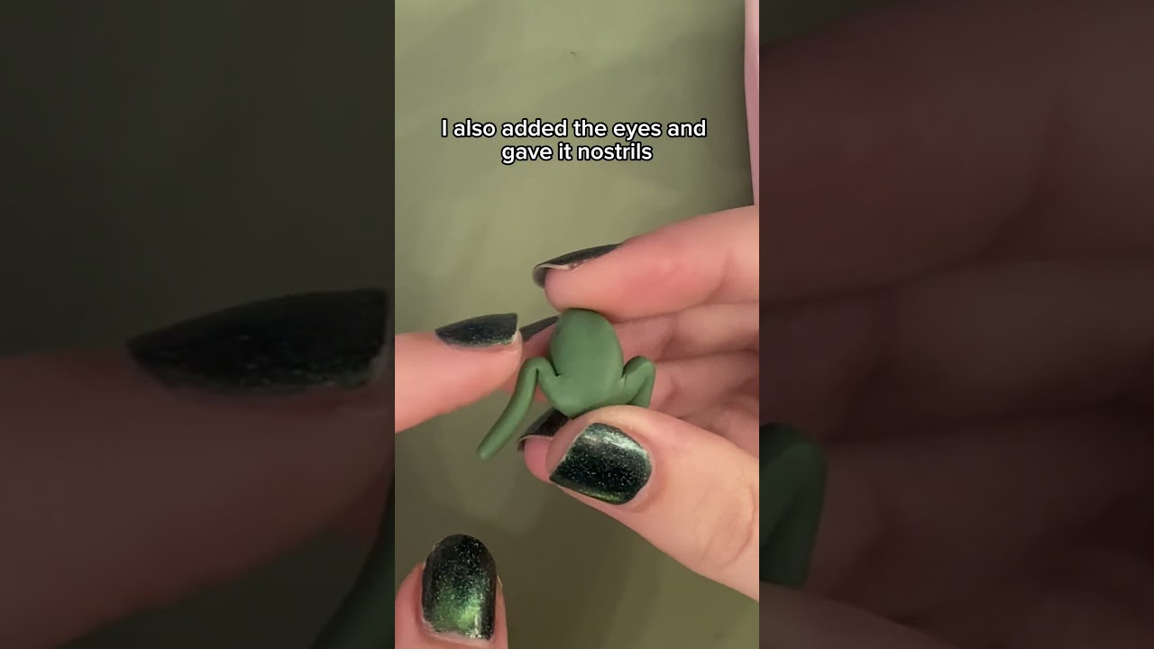 Polymer clay frog for polymer clay log #mushroom #frog #polymerclay #sculpey #craft #diy