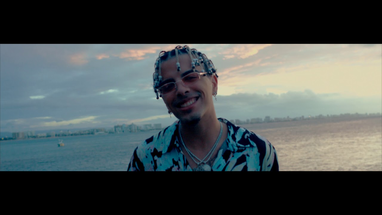 Combinamos - Pancho El De La Avenida x Rauw Alejandro x Carlitos Rossy (Official Video)