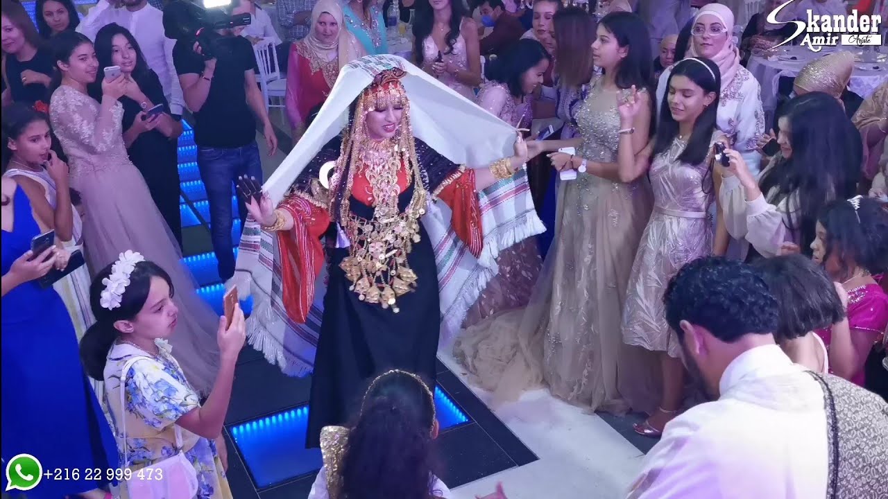 عروسة تشتح بالحولي الغمراسني مهبلة العريس و الحاضرين skander amir