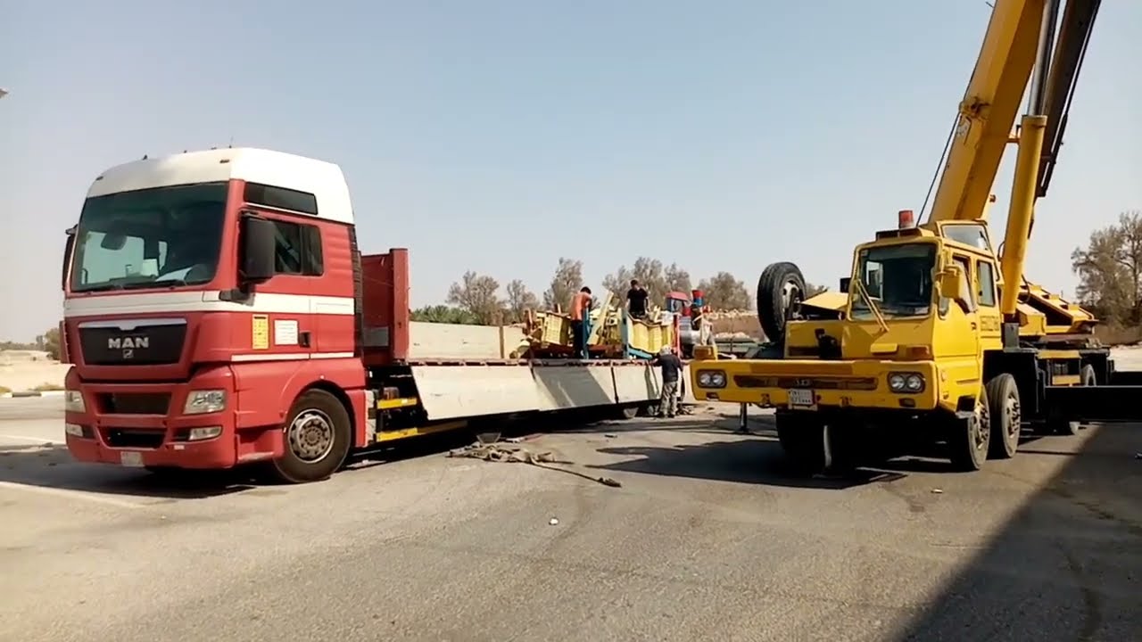 Unloading & Loading Roller Coaster Machine in Toytown alhassa ksa.