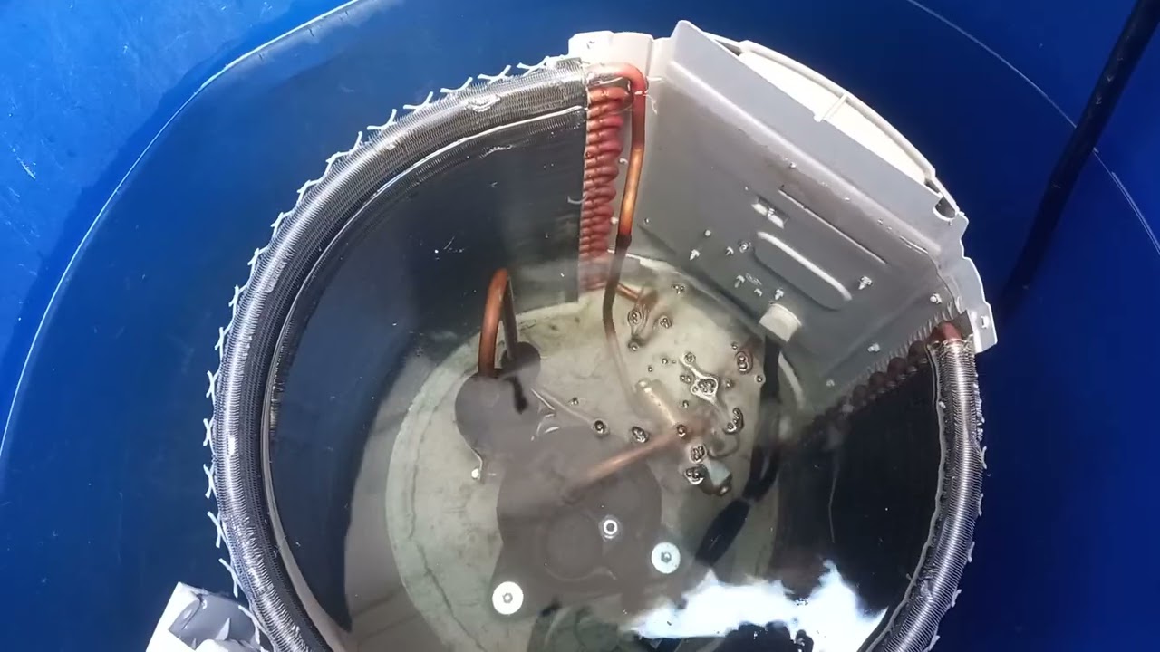 MICRO VAZAMENTO  NA CONDENSADORA.