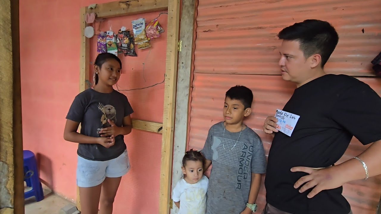 Padres SordoMudos DEJARON SOLOS A SUS HIJOS por ir a buscarles comida. 