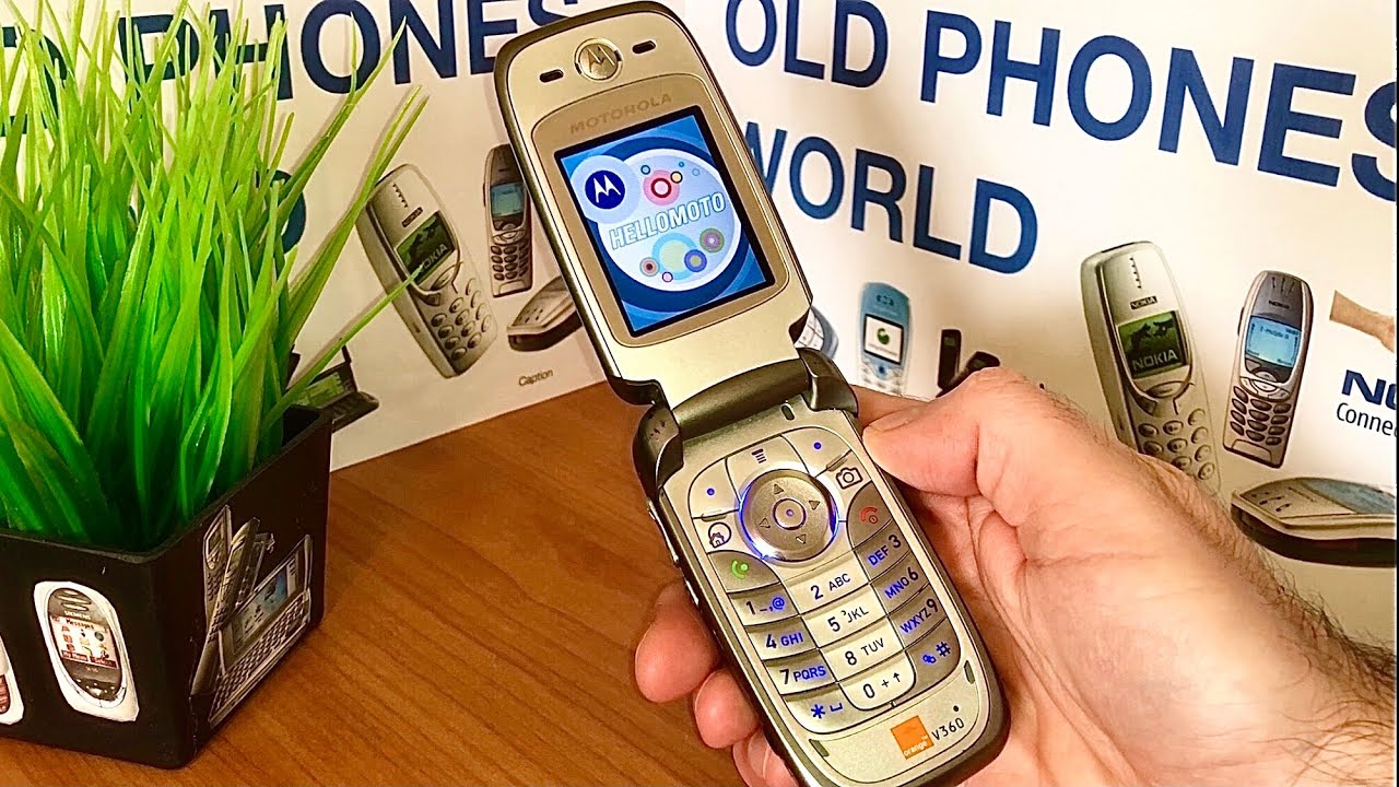 Motorola V360 - by Old Phones World