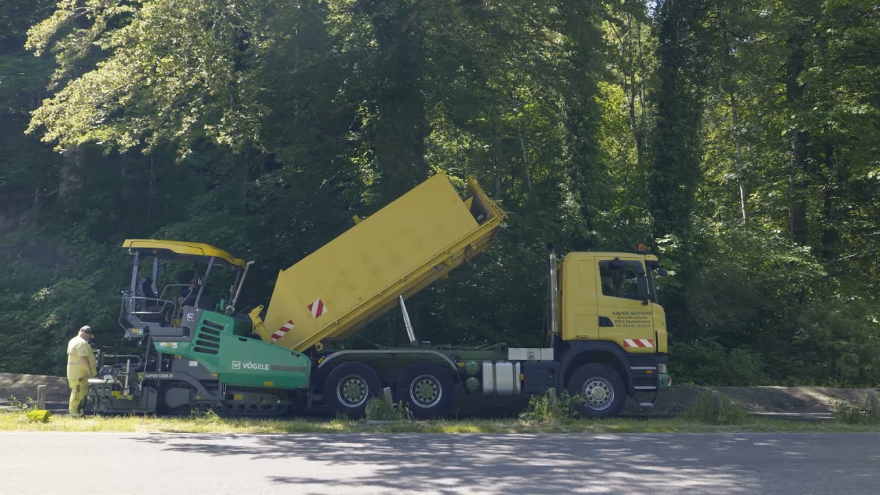 It’s a precision job for the Vögele SUPER 1300-3i, Bavaria, Hohenschwangau | VÖGELE