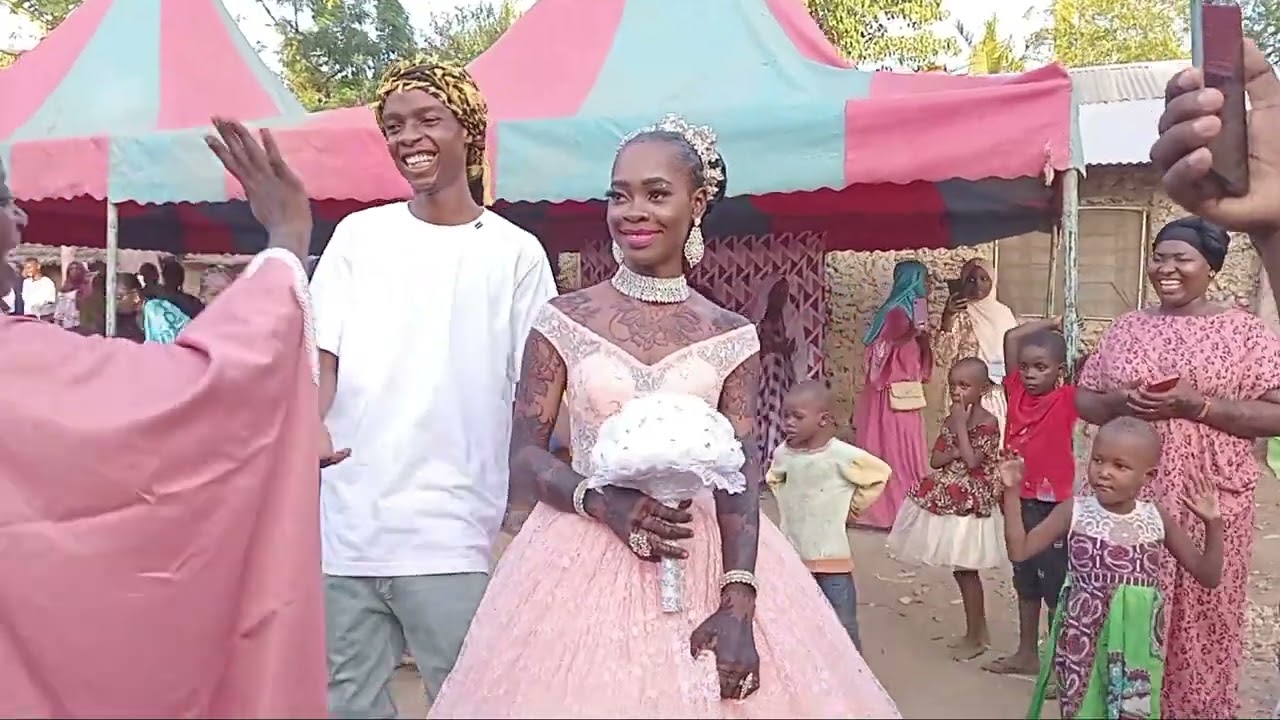 HARUSI BOMBA TX DULLAH X ZAITUNI, ONA MAMBO NDIO HAYA .