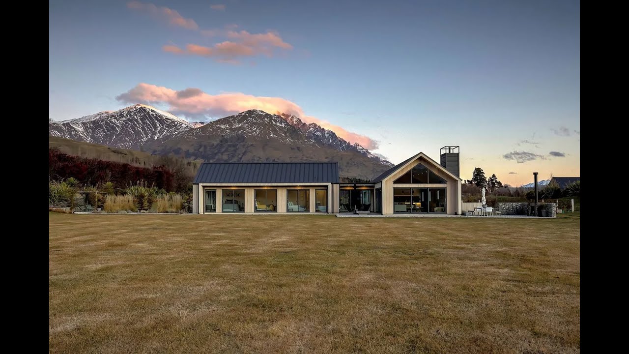 Serene Home in Queenstown, Otago, New Zealand | Sotheby's International Realty