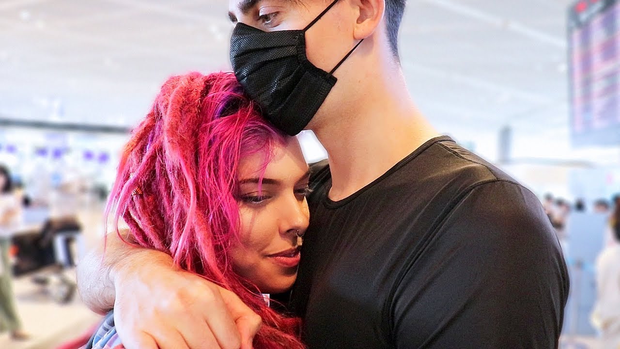 Saying goodbye to the masked man... (leaving Japan Vlog)