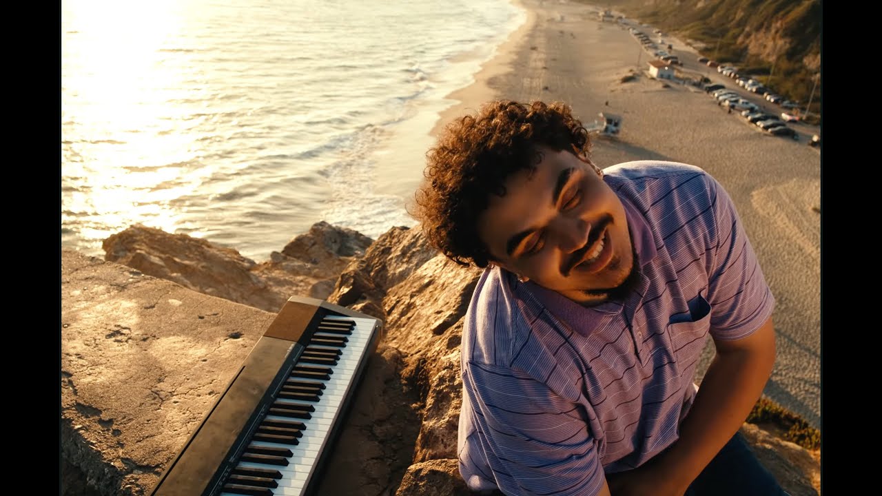 JUSTICEXAVIER - CLIP YOUR WINGS (OFFICIAL MUSIC VIDEO)