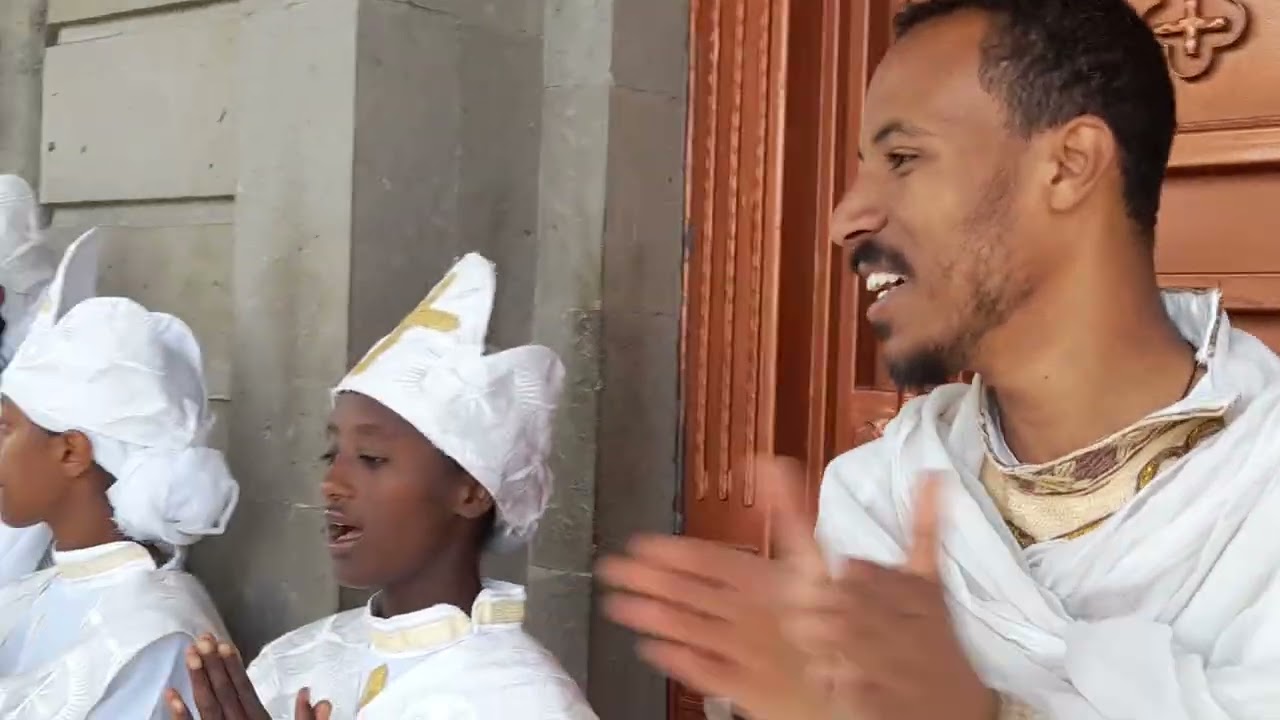 ልዩና ማራኪ የሆነ የሦስቱ ሙሽሮች የሠርግ ፕሮግራም። ላይክ፣ሸርና ሰብስክራይብ በማድረግዎ እናመሰግናለን።