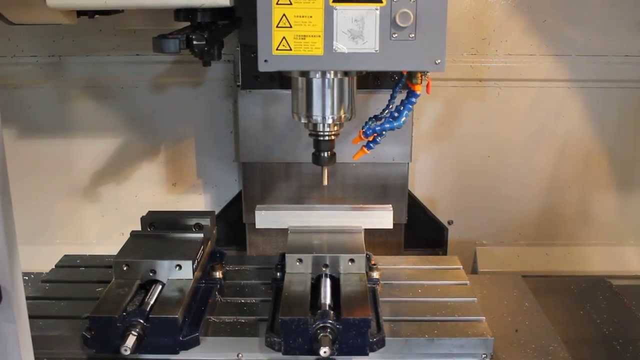 Akira Seiki CNC Mill  High speed Roughing