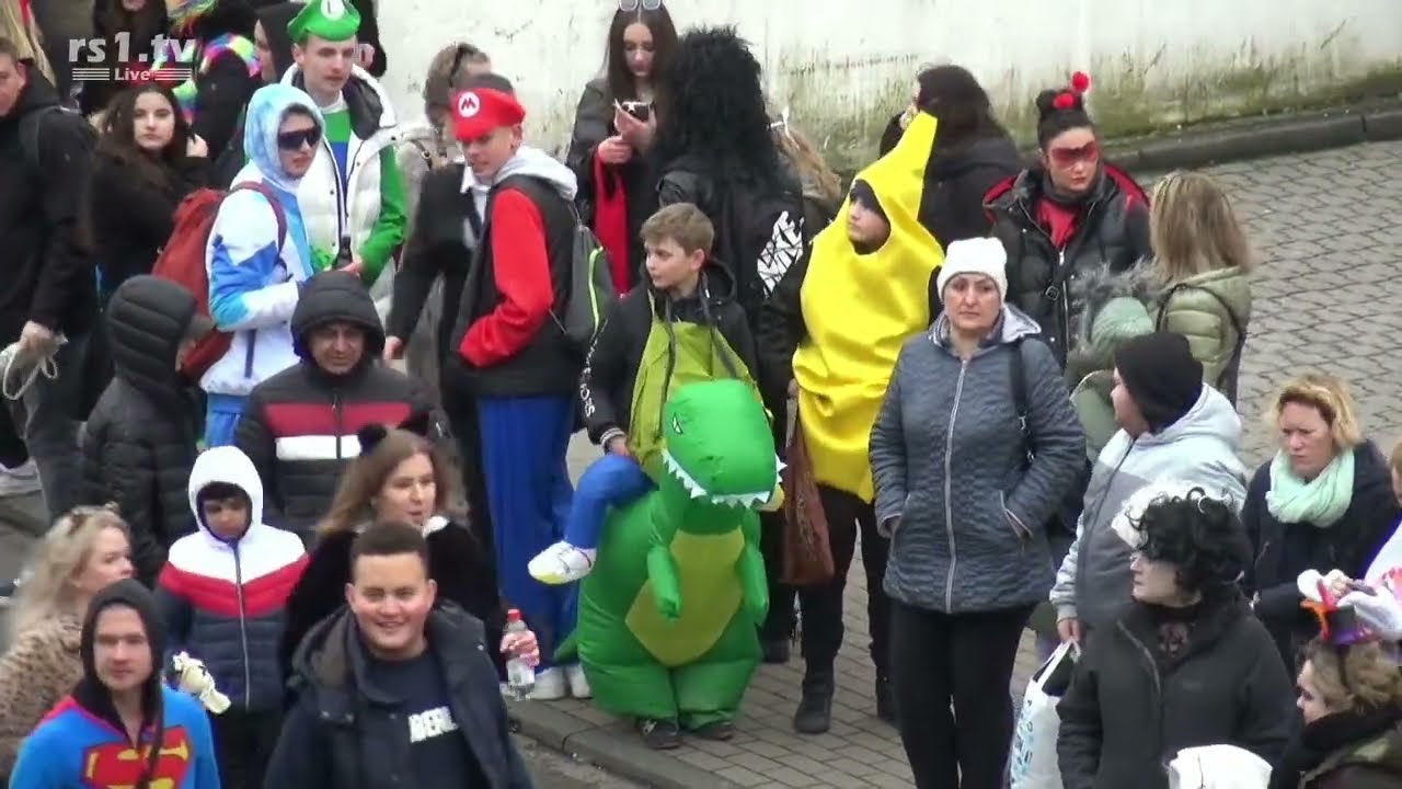 Rosenmontagsumzug der Lenneper Karnevalsgesellschaft 2023