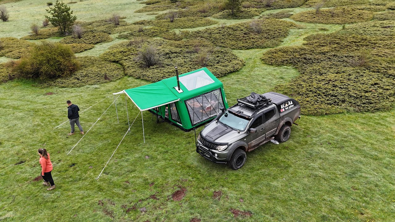 ВОЛКИ ПРИШЛИ К ПАЛАТКЕ В ТУМАННУЮ ПОГОДУ