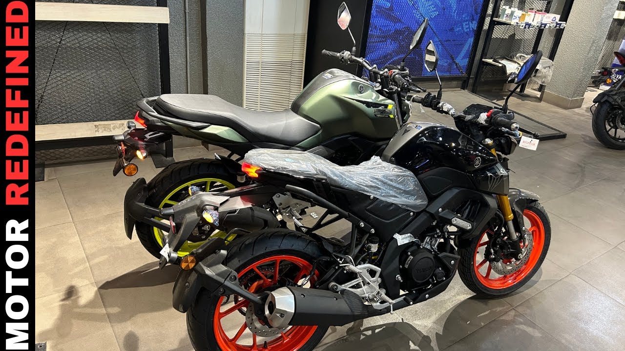Finally Yamaha MT15 V2.0 Black Vs FZS V4 Detailed Comparison is Here | Motor Redefined.