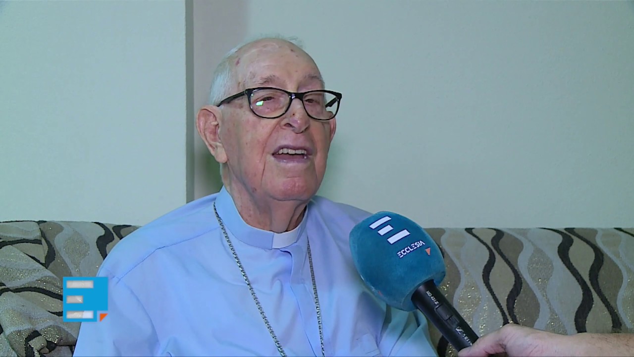 D.Óscar Braga (1931-2020) - Memórias dos 10 anos de padre e 35 de bispo em Angola