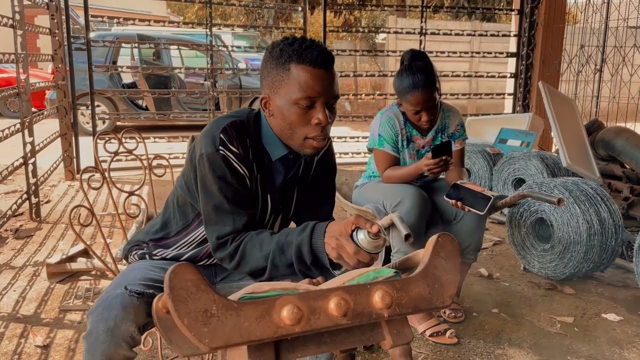 Nagging girlfriend: haubate fon yangu