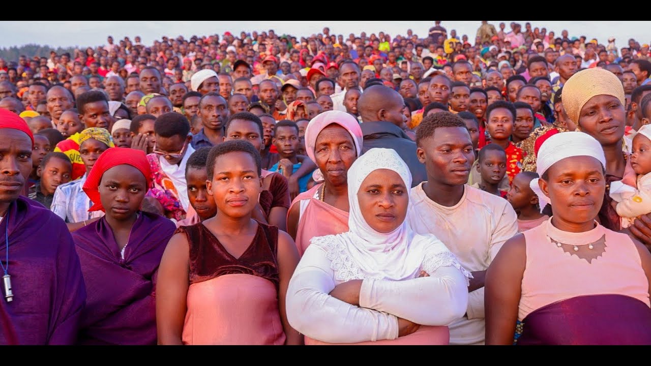 Prezida NEVA yagendeye zone Shombo y'i Muramvya yaheruka kugenderwa na sebarundi ku ntwaro ya cami