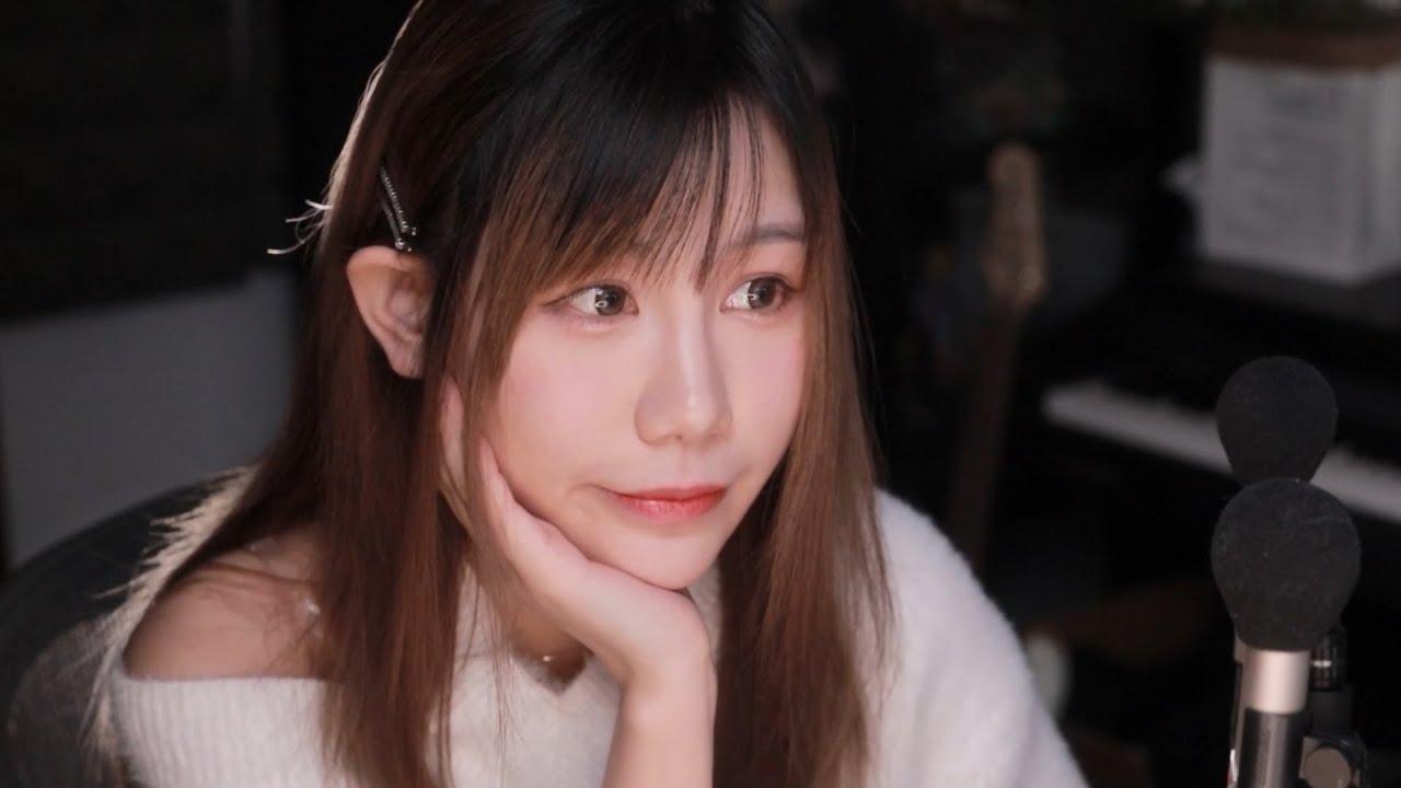 【ASMR MisaCat33】Ear Cleaning & Ear Eating 😴