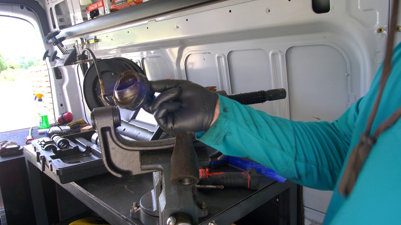 RC5500 Tilt Bushing
