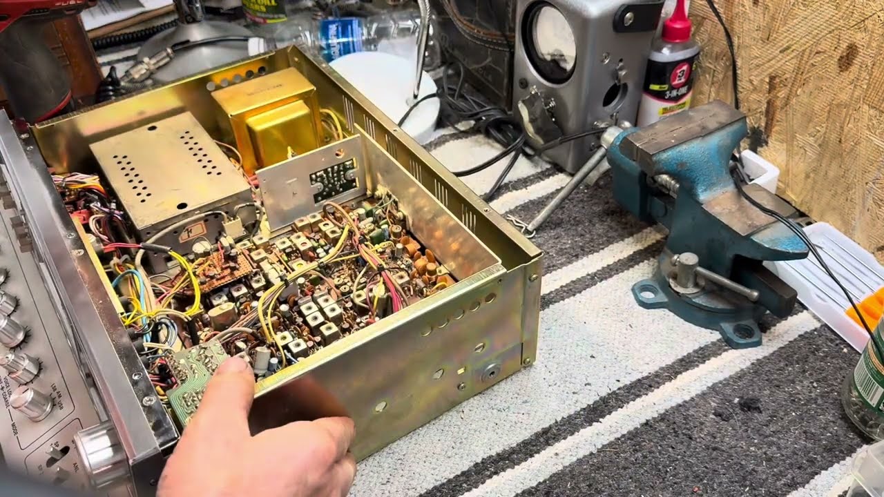 Cobra 2000 No RF power output repair How To DIY diagnose and cause of problem 
