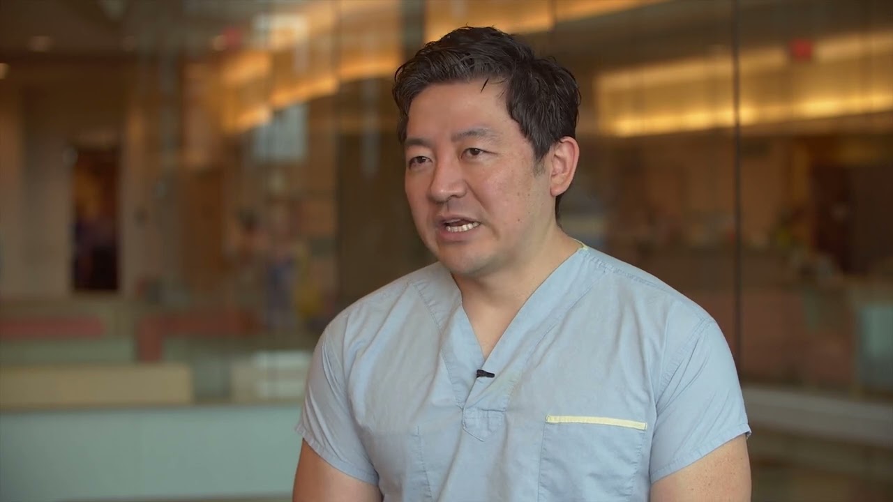 How much time does a radical nephrectomy surgery take?