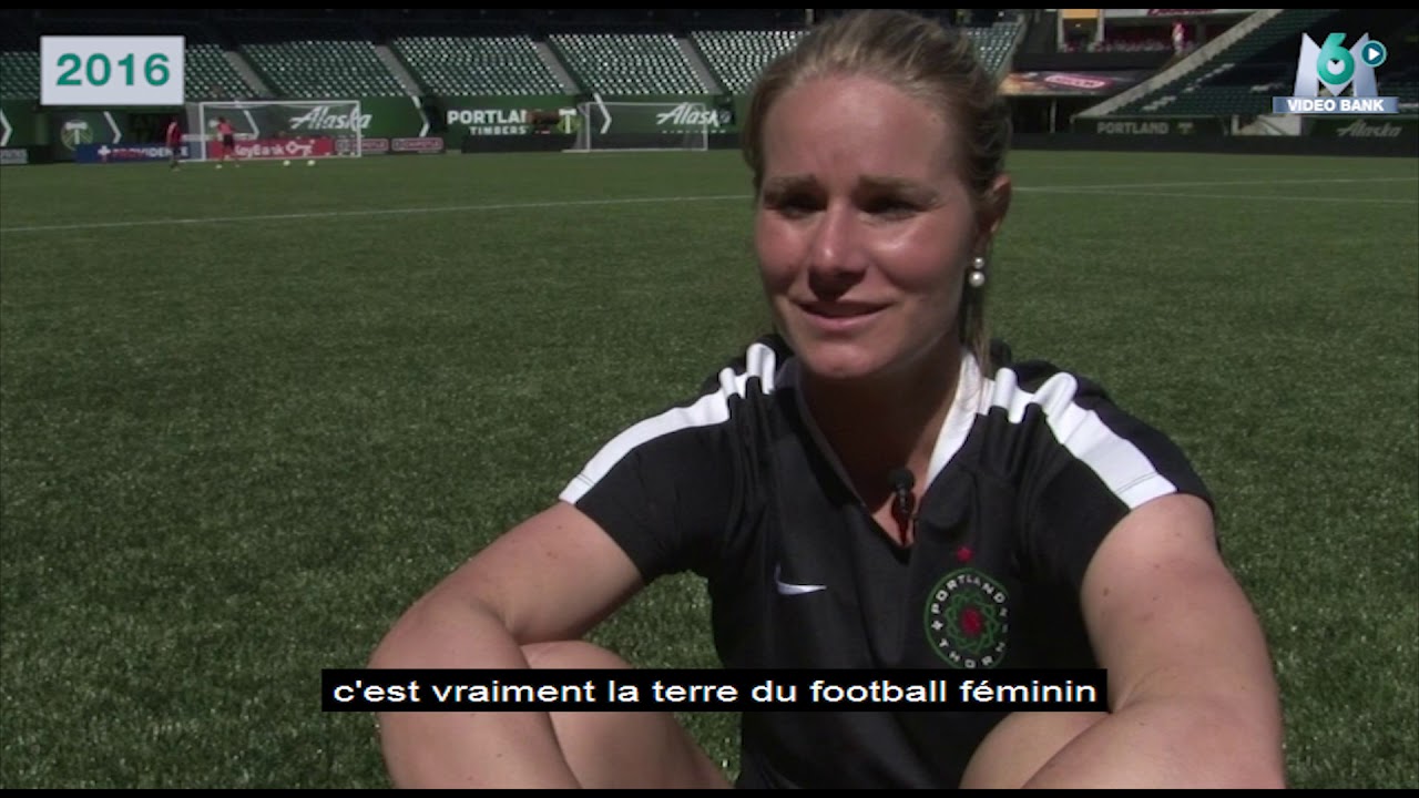 Extrait archives M6 Video Bank // Interview de Amandine Henry (12H45 - 2016)