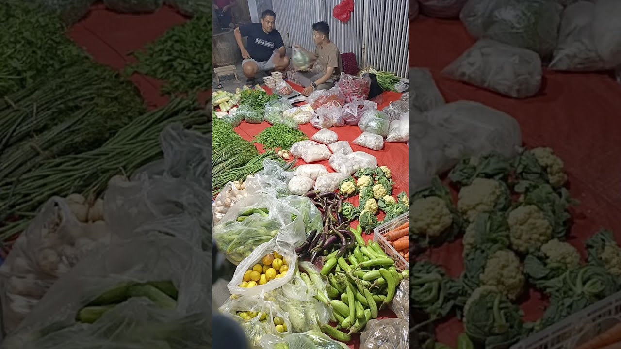 Jualan sayur di malam hari