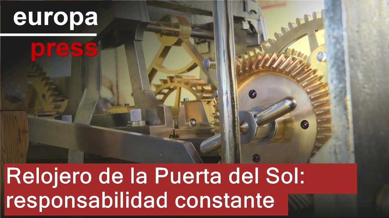 Relojero de la Puerta del Sol: "Estamos acostumbrados, pero siempre tienes esa responsabilidad"