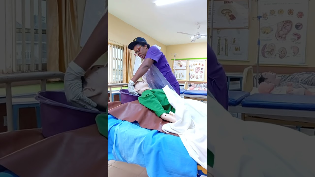 WASHING A PATIENT'S HAIR IN BED