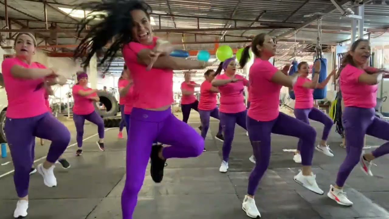 👫⚽😍 MUJERES | Ricardo Arjona | Zumba Fitness |Coreografía TESSA GsP BATHORY