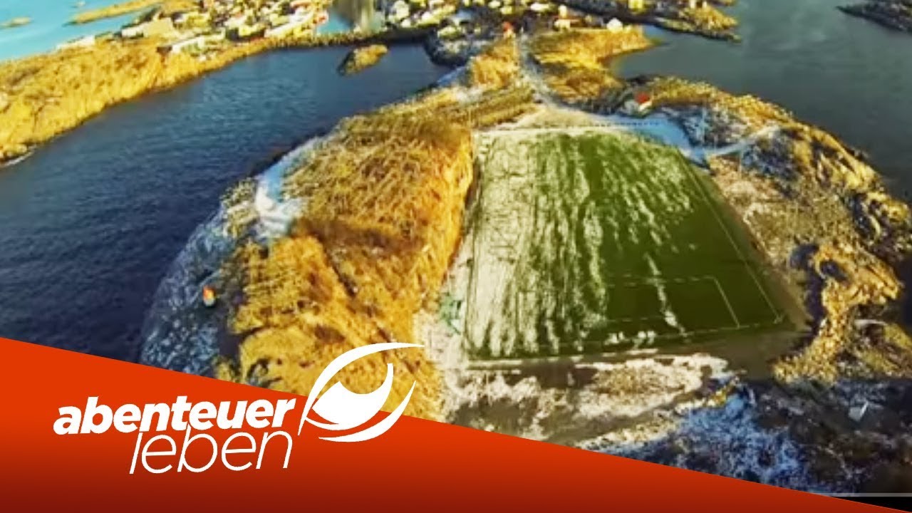 Der spektakul&auml;rste Fu&szlig;ballplatz der Welt: Die Fu&szlig;ball-Insel | Abenteuer Leben | kabel eins
