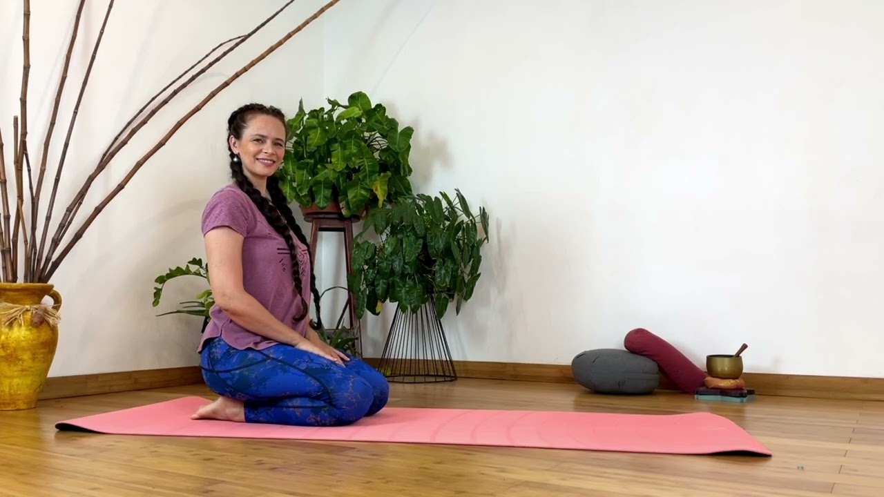 30 mins YOGA/PILATES - Cours complet abdo, dos et bras - affinez et sculptez vos muscles