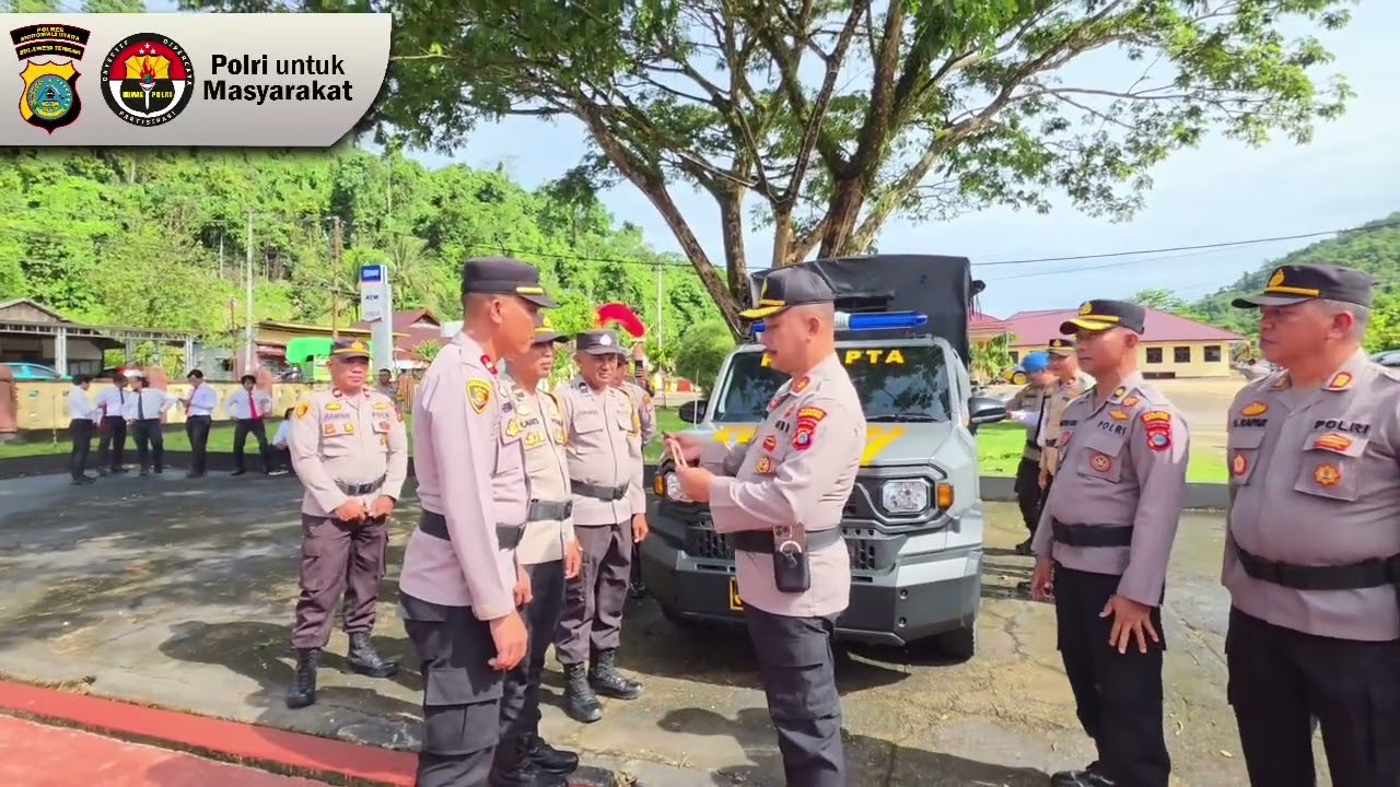 Pemasangan Ban Lengan Pamapta serta penyerahan Mobil Patroli Pamapta Polres Morowali Utara