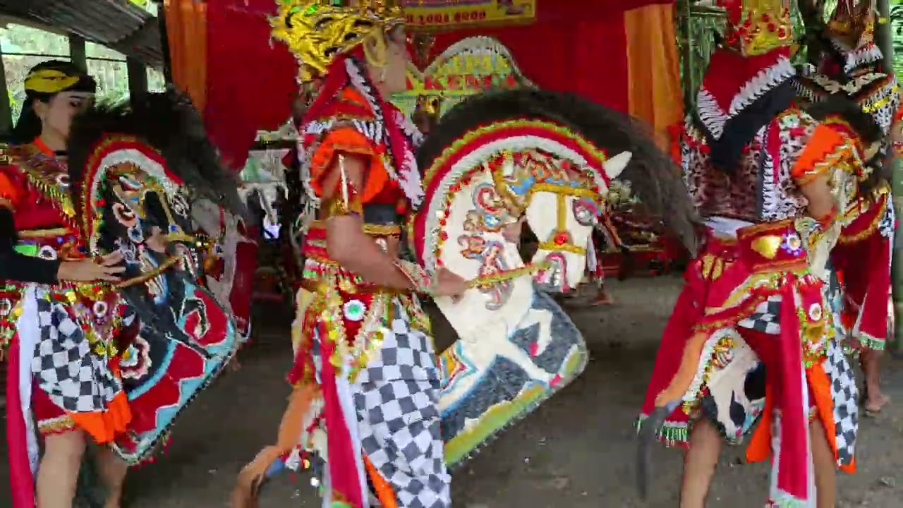 sdulur wadon paling lucu dan menghibur