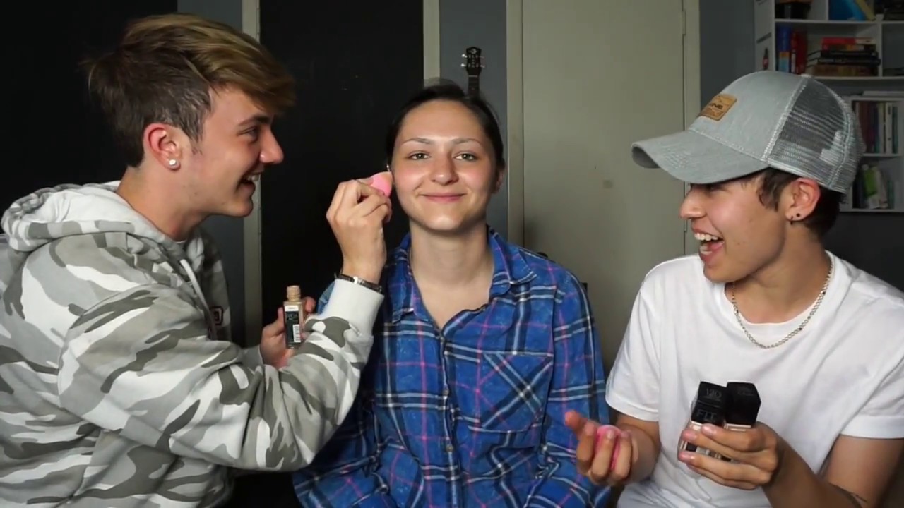 GAY BOYFRIEND MAKEUP CHALLENGE