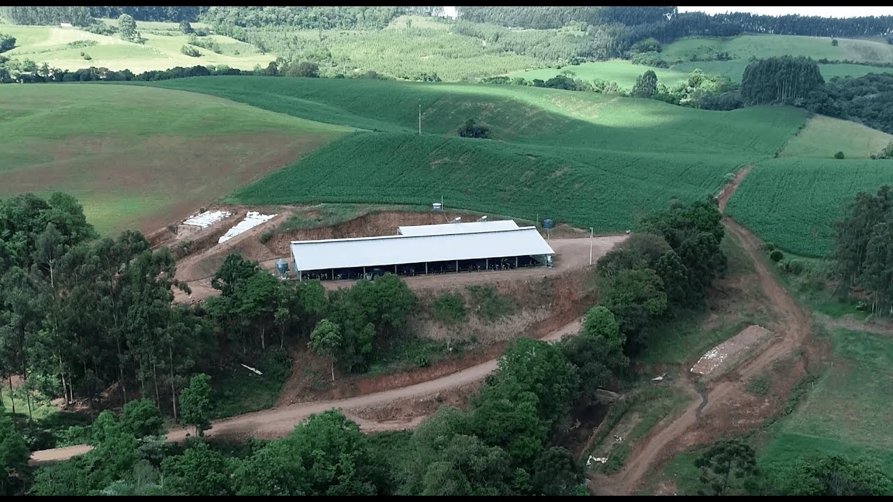 Fazenda Vitória & Reafrio - Compost Barn