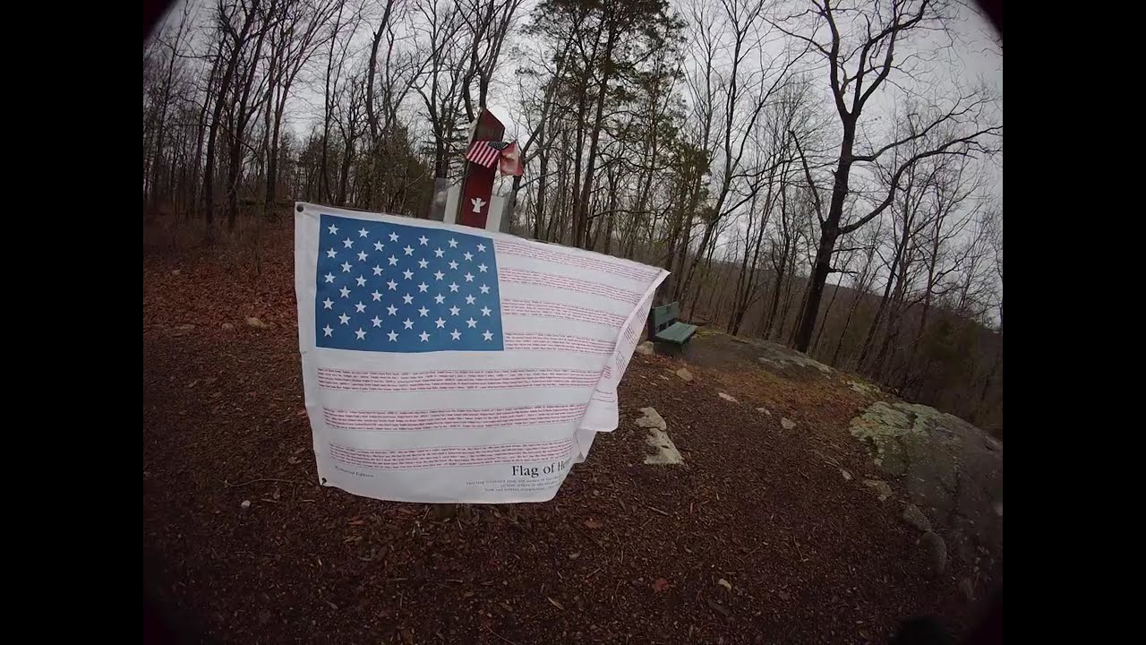 Yellow/Yellow Dot Trail - Tourne County Park