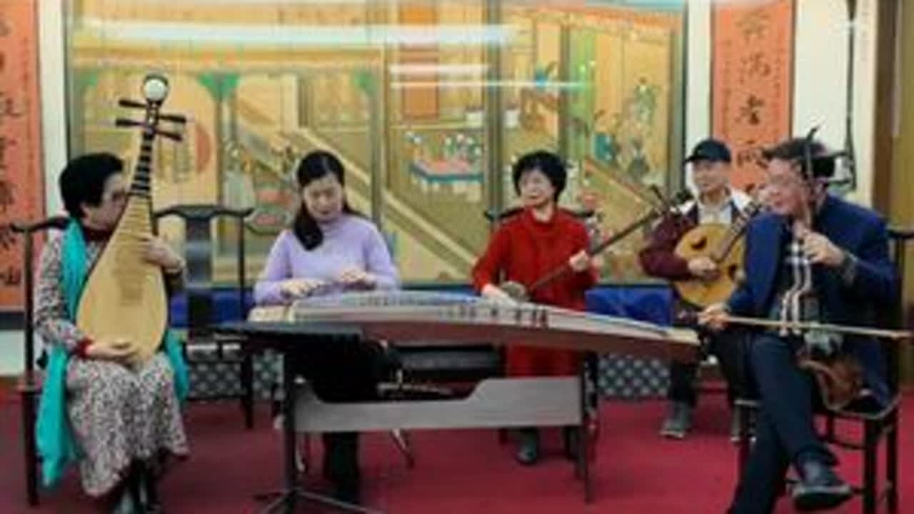 联袂献艺《春到园林》拉开汕头市收藏协会新春团拜会的序幕