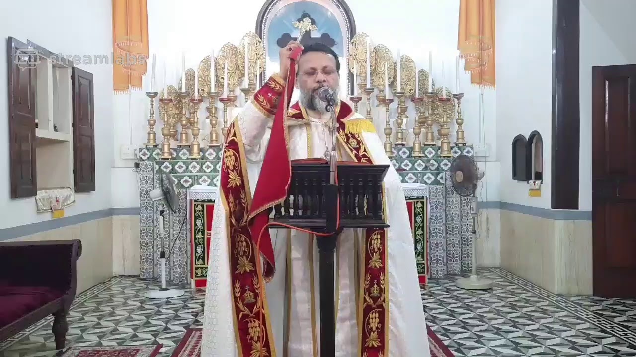 Holy Qurbana Live - Marth Mariam Big Church,  Thrissur.