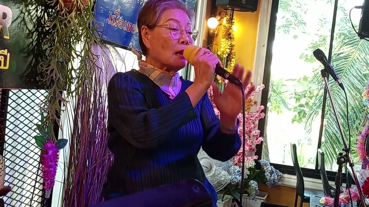 กระซิบสวาท